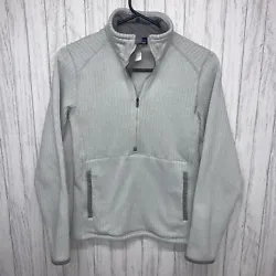 Womens Size S Patagonia Light Grey 1/2 Zip Pullover.