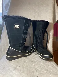 Sorel Boots, size 10, Black, suede uppers and rubber soles, fur insides