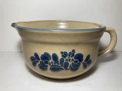 Pfaltzgraff Folk Art Batter Bowl wth Pour Spout 464 2.5 Qt.