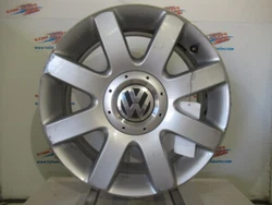 VW TOURAN 2003-2010. JANTE EN ALUMINIUM. REF SUR JANTE : IT0601025R. Rn 86 - LES 7 CHEMINS. STOP PIECES AUTO TAFANI....
