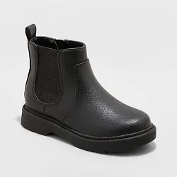 •Closed-toe Chelsea boots •Side elastic panel •Side zipper and pull-on tab at the back •Flexible outsole...