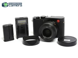 Cosmetic: GOOD --> therere some scratches at the right side on the back of the camera, and some paint wear on the lens...