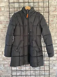 This coat is in like new condition. It was only worn twice.