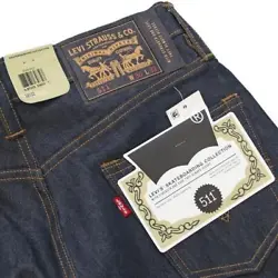 A modern slim with room to move, the 511 Slim Fit Jeans are a favorite for guys everywhere. Slim from hip to ankle....
