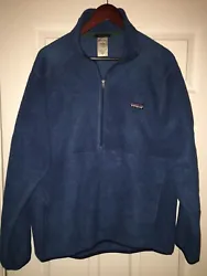 Patagonia Synchilla 1/2 Zip Fleece M Blue. Condition is Pre-owned. Shipped with USPS Priority Mail.