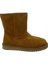 Style: KoolaSuede upperSheepskin and faux-fur lining; lightweight, molded EVA midsole/outsoleApproximate measurements:...