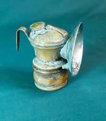 Antique Auto Lite miners lamp Universal Lamp Co.  USA.  Average used condition.   US ship only.  THANKS