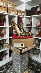 Authentic Louboutin Flo in gorgeous leopard pony hair. They have a 120MM heel height, very comfortable and easy to walk...