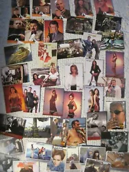 Lot de 40 cartes de collection James Bond divers