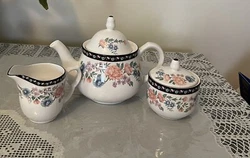 Vintage CLAREMORE BY SANGO #8104 ELIZABETH COFFEE POT AND SUGAR & CREAMER.