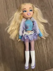 Bratz Cloe Doll First Edition Vintage 2001 - with winter Time outfit.