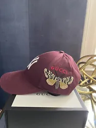 GUCCI NY Yankees Burgundy Embroidered Baseball Hat Moth Butterfly Cap $530. Comes with box , original tags and duster ....