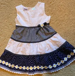 Blueberi Boulevard Girls Navy & White Polka Dots & Daisies Dress Size 4 EasterAdorable dress for the little girl in...