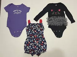 ✨Baby Girl Bodysuit Lot Of 3, Size 24 Months, Cat, Glitter, Patriotic, Romper✨. In good used condition. No signs of...
