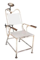 Non ce nest pas une chaise électrique il sagit seulement dun fauteuil de dentiste des années 1930 entièrement...