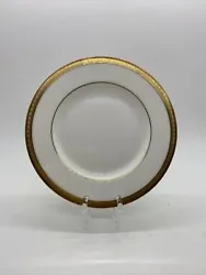 Royal Doulton ROYAL GOLD English Fine Bone China 6-1/2” Dessert Plate H.4980. Multiple available, all in excellent...