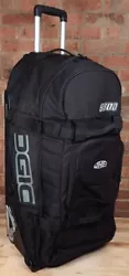 The Rig 9800 Travel Bag stands alone as the king of all gear bags. Its durability and impressive list of features are...
