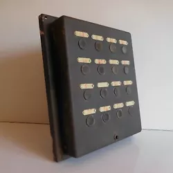 Poids 3,3 KG.