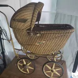 Vintage O.W.S. Co Baby Doll Carriage Wood Wicker Metal Stroller Pram Buggy 7434Hood is adjustable..handbrake...