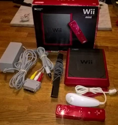 Les manettes sont blanche, Nintendo Officiel.