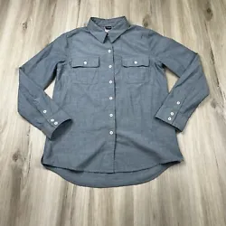 Patagonia Featherstone Women’s Light Blue Button Up Long Sleeve Shirt Size 4. Great condition with no flaws, see...