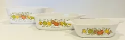 This set includes the following: one 1 1/2 QT with lid, 1 1/4 QT with lid and one 1 3/4 cup.