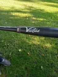 This Victus VCBN2 Nox 2 baseball bat is a great addition to your collection. Made with hybrid material and a 2 5/8 inch...