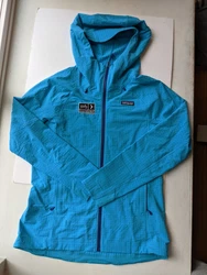 Warm, stretchy and breathable like our Regulator® fleece, but with the added benefits of abrasion and weather...