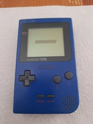 Nintendo Game Boy Pocket bleu bon état. État se référer aux photos 📷 📷 cf  Pas de caches piles Pas de retour...
