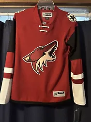 Arizona Coyotes NHL Reebok Jersey Size Womens Small. Brand new with tags