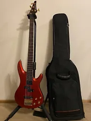 Samick Artist Series 5 String Bas Guitar with Soft Case. Samick 5 String Bass with active electronics and a push/pull...