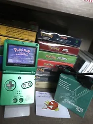 Une GBA SP AGS 001 - Rayquaza. GBA SP AGS 001 - Rayquaza Edition. GBA SP Rayquaza edition. Nintendo Cardboard Boy with...