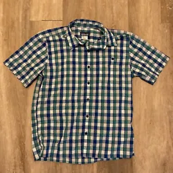 Patagonia Short Sleeve Button Down Blue Multicolor Shirt Men’s Medium. Shirt is preowned and has only been worn one...