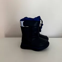 Lands End Snow Boots 6 Toddler BlueCondition: Good preowned condition with minor wear.