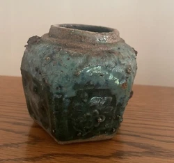This antique Chinese hexagonal ginger jar is a true treasure for any collector of Asian antiques. The piece is made of...