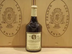 Domaine Geneletti. Je vous propose une bouteille de Château Chalon. Appellation: Château Chalon. Possible mixing.