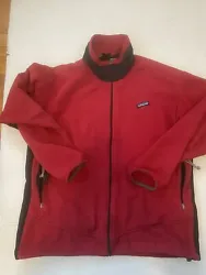 Patagonia Regulator Fleece Jacket Vtg Full Zip Red Polartec USA Men Size L. Great shape. No tears or stains
