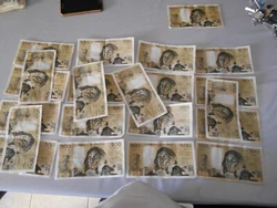 lot de billet assez bon etat, billet craquant,certains coins cornes aux  angles,certains  billet ont ete epingles d...