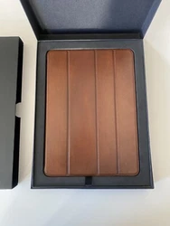 Acheté 850 EUR(L’étiquette du prix est sur l’article)Compatible iPad Pro / iPad Air 2 / iPad Air / iPad 6e Gen. /...