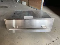 Wolf Stainless Warming Drawer. Condition is 