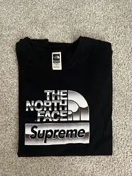 Supreme x The North Face SS18 Metallic Logo Tee Shirt In Black Size Large. Tee shirt is still in great condition with...