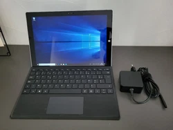 Microsoft Surface Pro 3 i5-4300U CPU 1.9Ghz 2.5GHz 4go Windows 10 Pro.  Tbon état. aucun défaut sur lécran et...