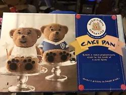 BUILD-A-BEAR WORKSHOP 3-D Bear Cake Pan 2008 Williams Sonoma New in Box. Shipping is a flat rate fee of 19.75