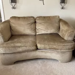 loveseat sofa used. Condition is Used. Shipped with USPS Ground Advantage.