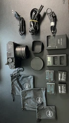 3 x Leica Soft bags. Also Includes following 3rd Party Thumbs Up (Third Party - fits perfectly). I have researched but...