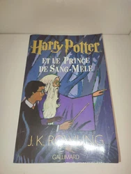 Livre grand format Harry Potter et le prince de sang-mélé - Tome 6 EO Gallimard. Tranche avec présence de légère...