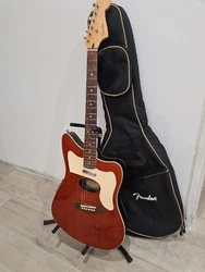 fender jzm deluxe electro-acoustique micro telecaster très bon état, vendu avec housse. prix négociable