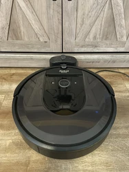 iRobot Roomba i7 Robot Vacuum Cleaner - Black (7150).