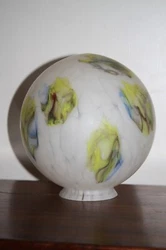 (peut être transformé en vase avec un socle).
