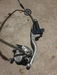 Maitre cylindre et etrier frein avant GILERA SMT 50 2013-2017. Le tout en bon etat